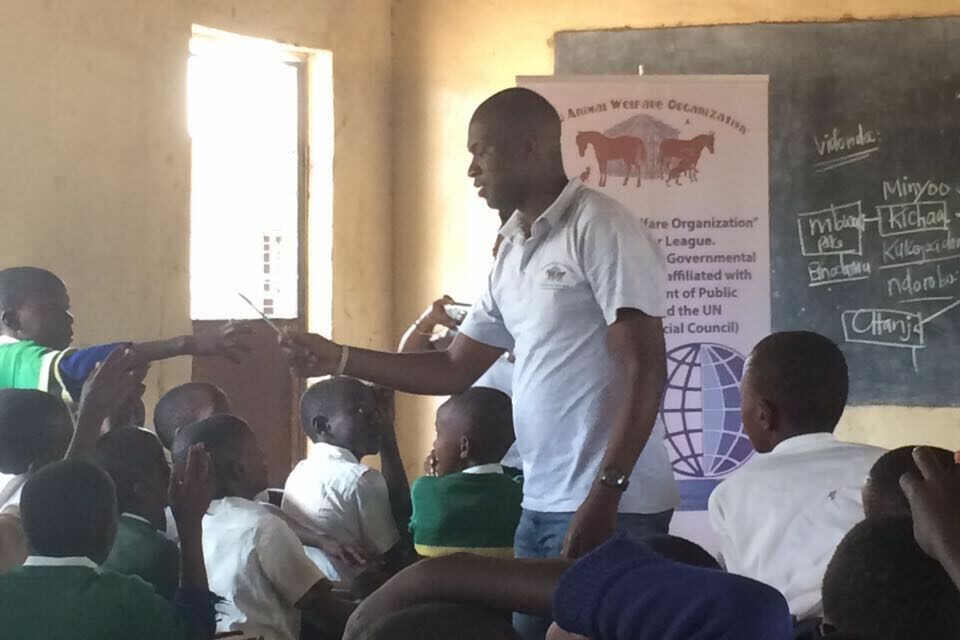 OIPA TANZANIA – MAWO MOBILE CLINIC FOR ANIMALS
