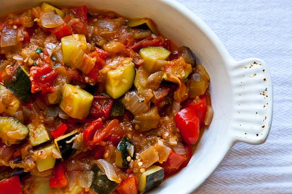 EASY VEGAN RECIPE: Ratatouille