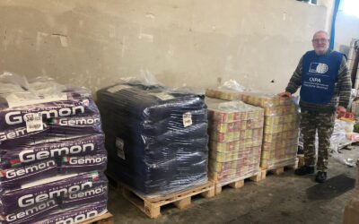 FOOD DELIVERY FOR ANIMALS LOOKED AFTER BY VOLUNTEERS OF OIPA CORSICA